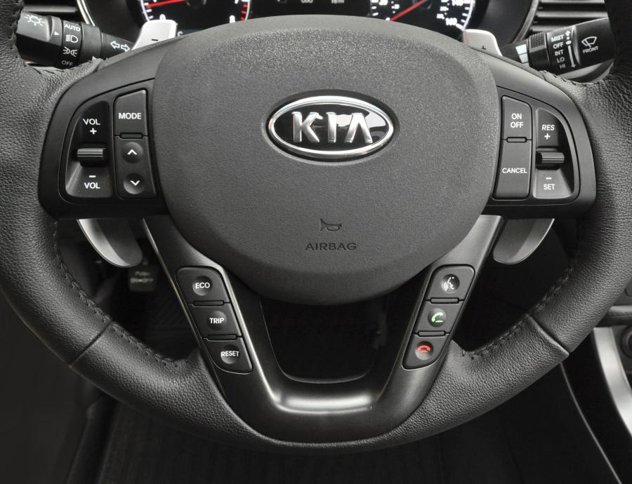  Kia Optima 2011 года  (фото 33 из 69)